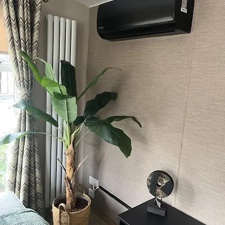 木屋 Modern Chalet, Family Oriented Near The Forest And *
