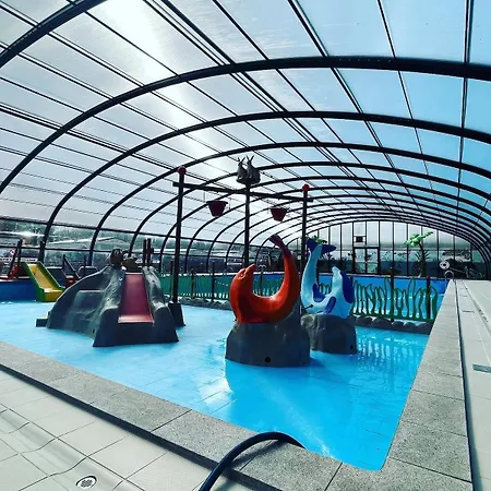 Modern Chalet, Family Oriented Near The Forest And Domek alpejski