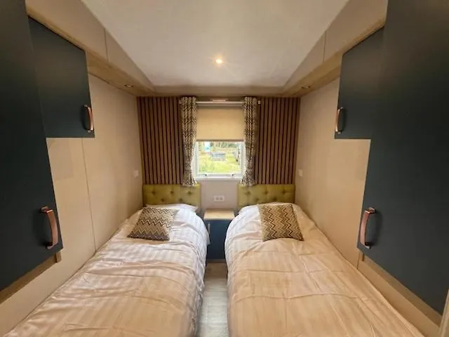 Modern Chalet, Family Oriented Near The Forest And Domek alpejski