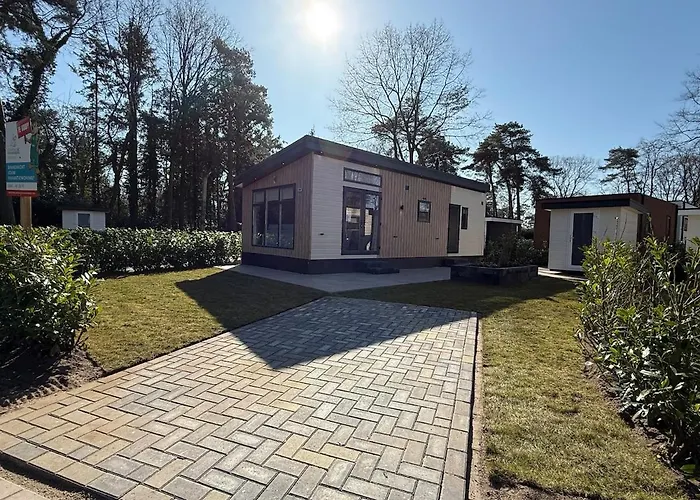 Modern Chalet, Family Oriented Near The Forest And Domek alpejski