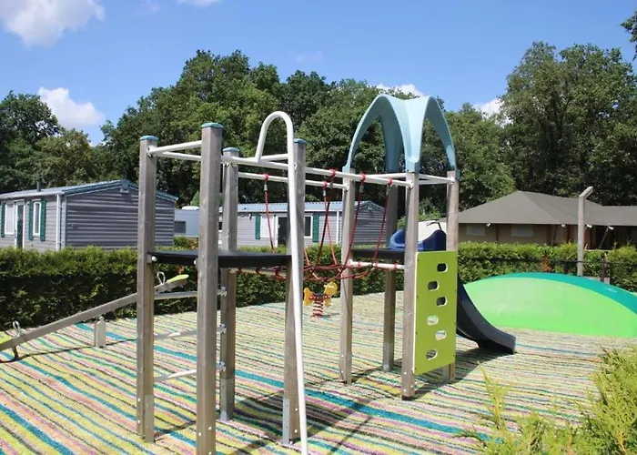 Modern Chalet, Family Oriented Near The Forest And Domek alpejski Harderwijk