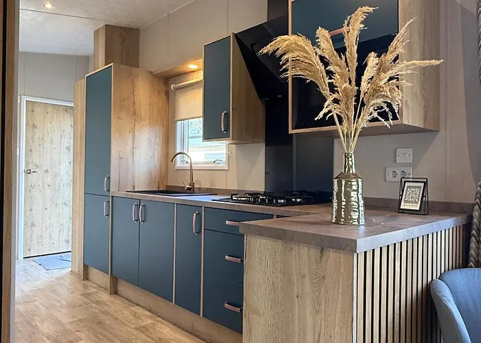 Modern Chalet, Family Oriented Near The Forest And Domek alpejski *