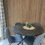 Modern Chalet, Family Oriented Near The Forest And Domek alpejski *