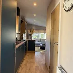 Modern Chalet, Family Oriented Near The Forest And *