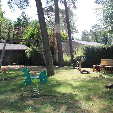 Modern Chalet, Family Oriented Near The Forest And