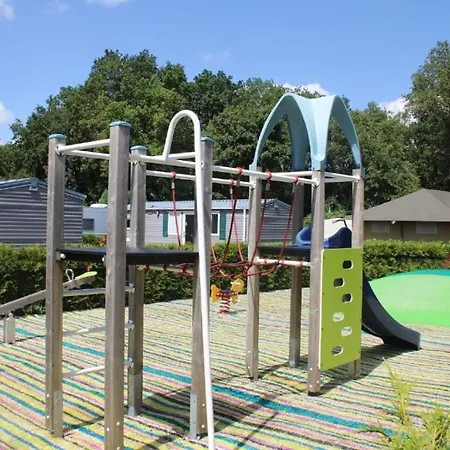 Modern Chalet, Family Oriented Near The Forest And Chalet Harderwijk
